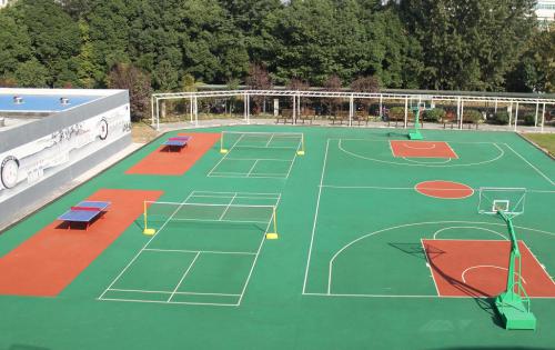 秋阳扮亮俏丽厂区，J9集团扮亮纯净表情