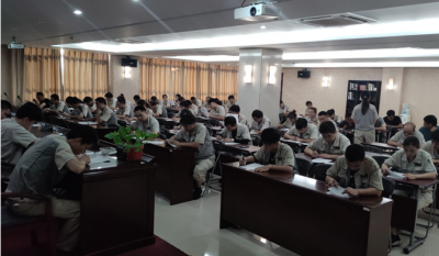 素质就业，技术立业